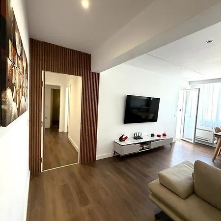 Apartment Feel At 1 Tirana